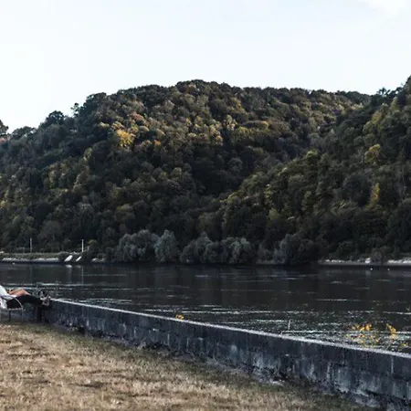 Confortable 3 Avec Poêle à Bois - Api-1-52-639 * Jumièges