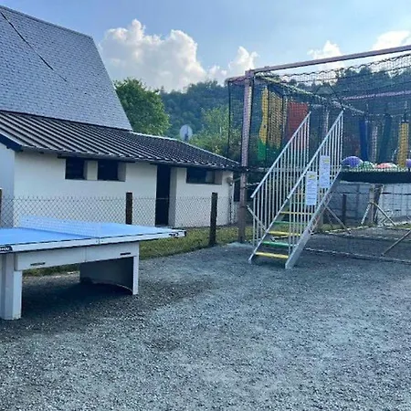 Confortable 3 Avec Poêle à Bois - Api-1-52-639 * Jumièges